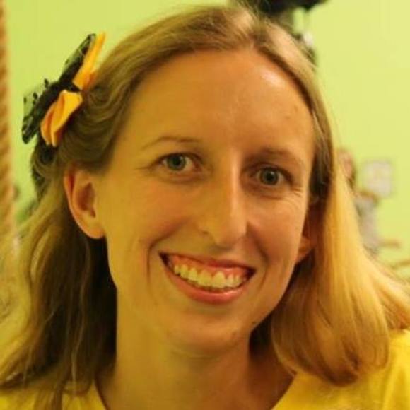 Meet your Posher, Christie - Picture 1 of 1